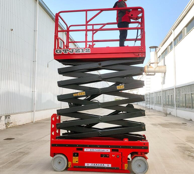 西昌镇自行走移动式升降机