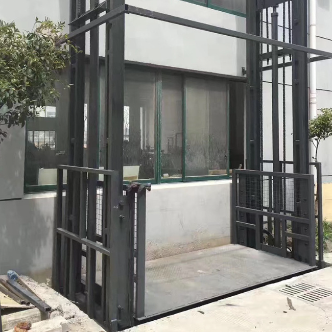 西昌镇5吨室外升降货梯